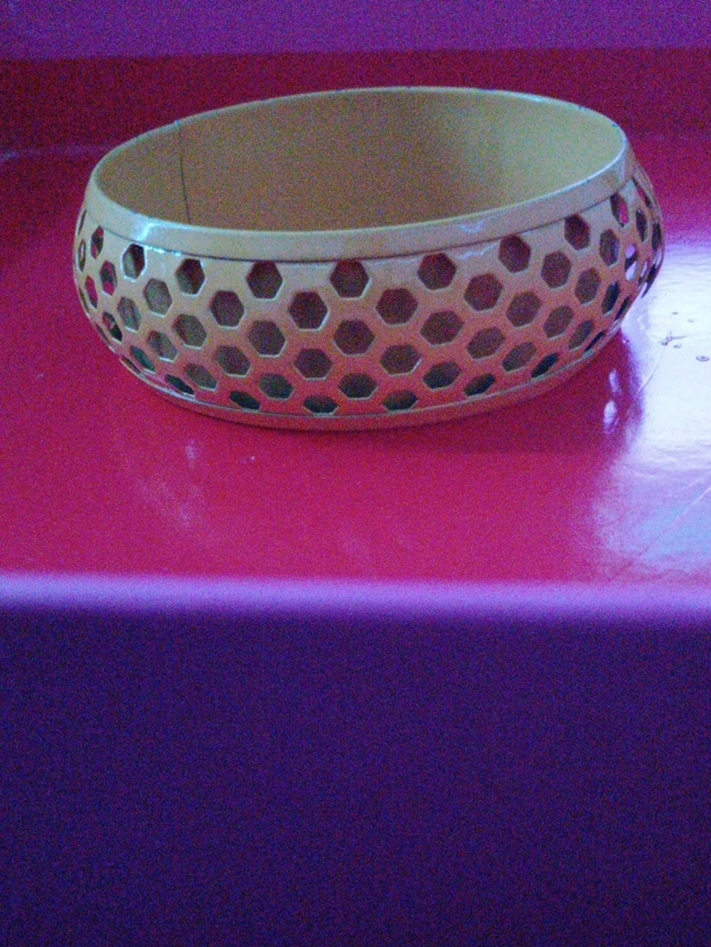 Women's YellowHoneycomb Cutout Bangle Bracelet
